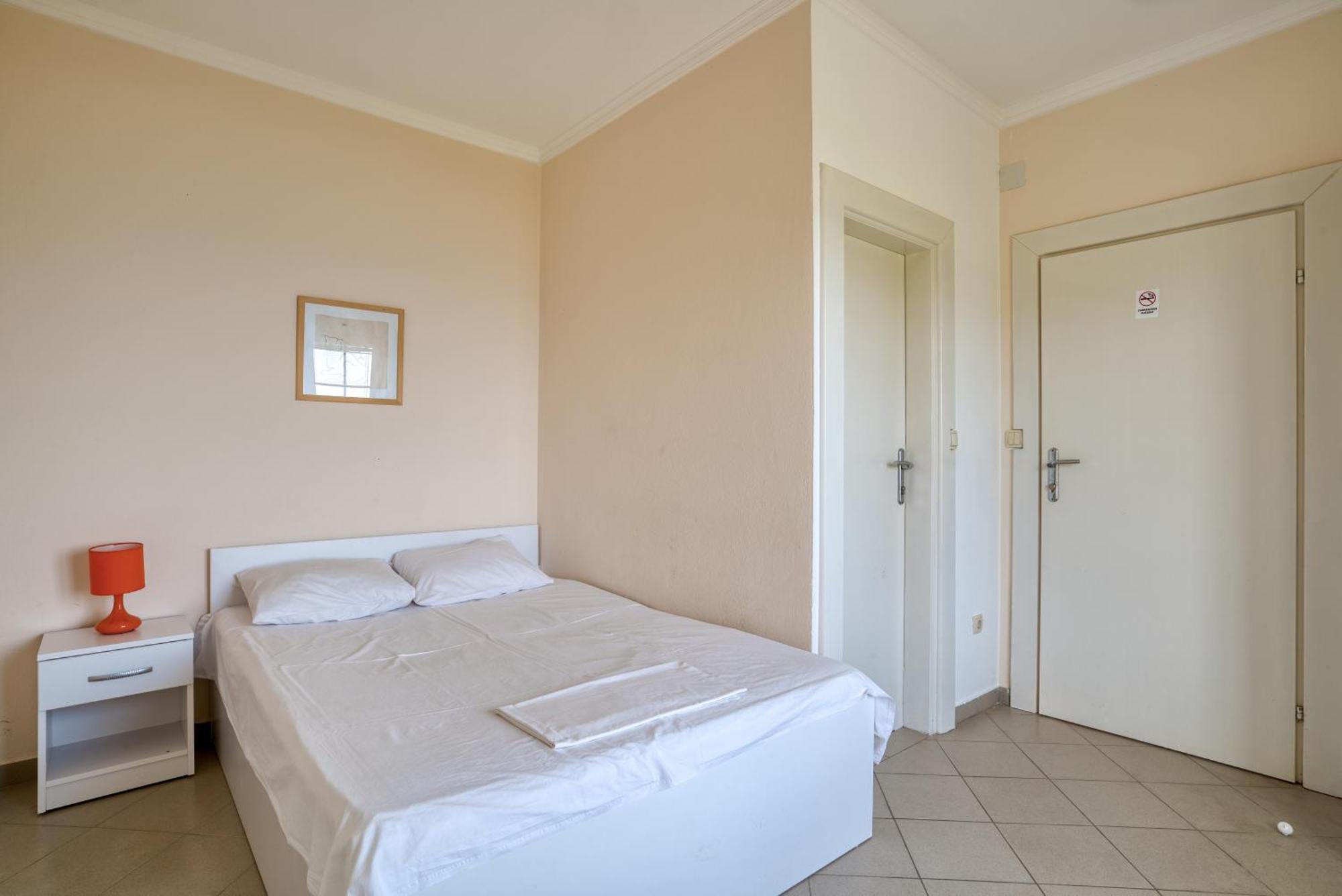 Snezna Kraljica Apartamento Sutomore Exterior foto
