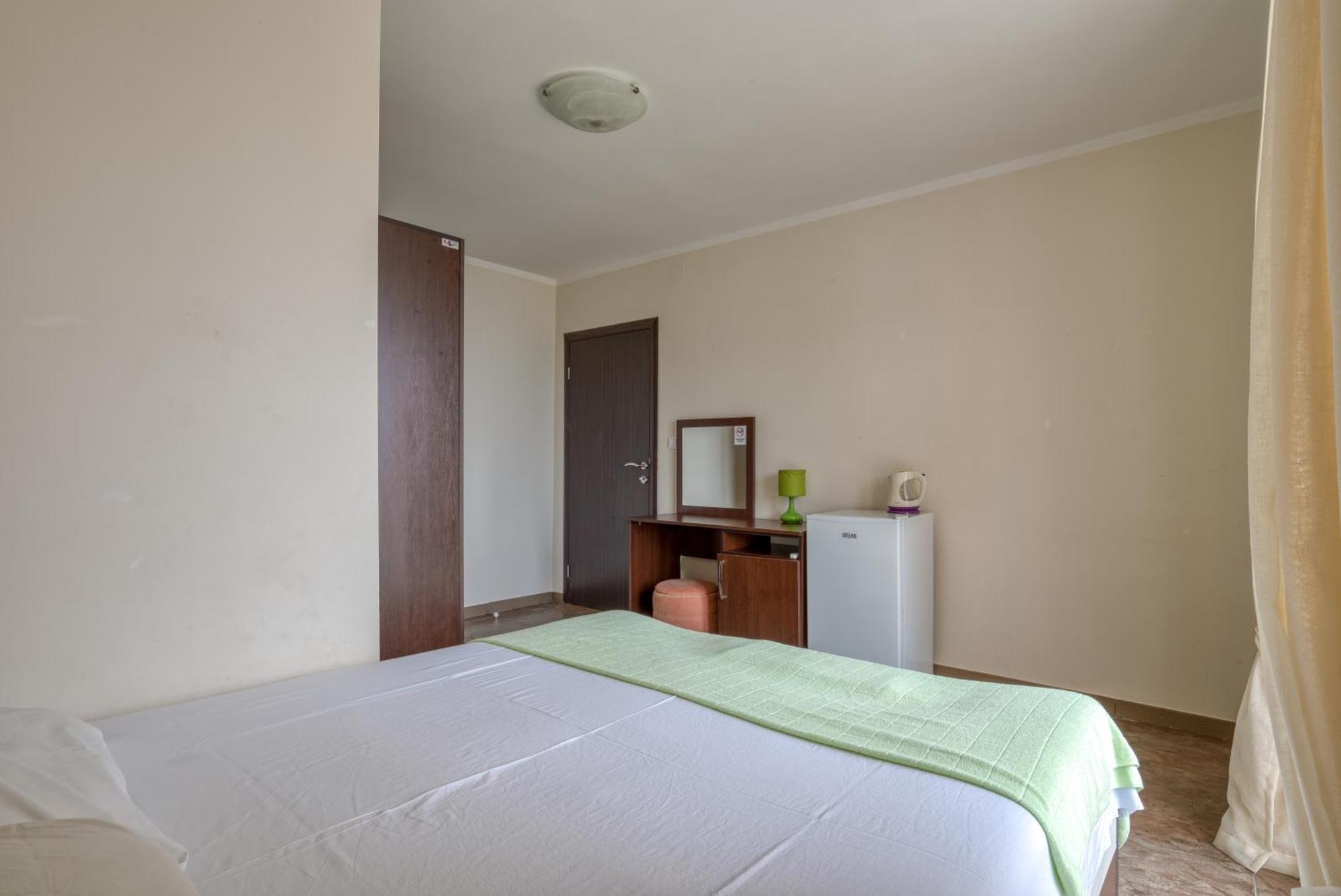 Snezna Kraljica Apartamento Sutomore Exterior foto