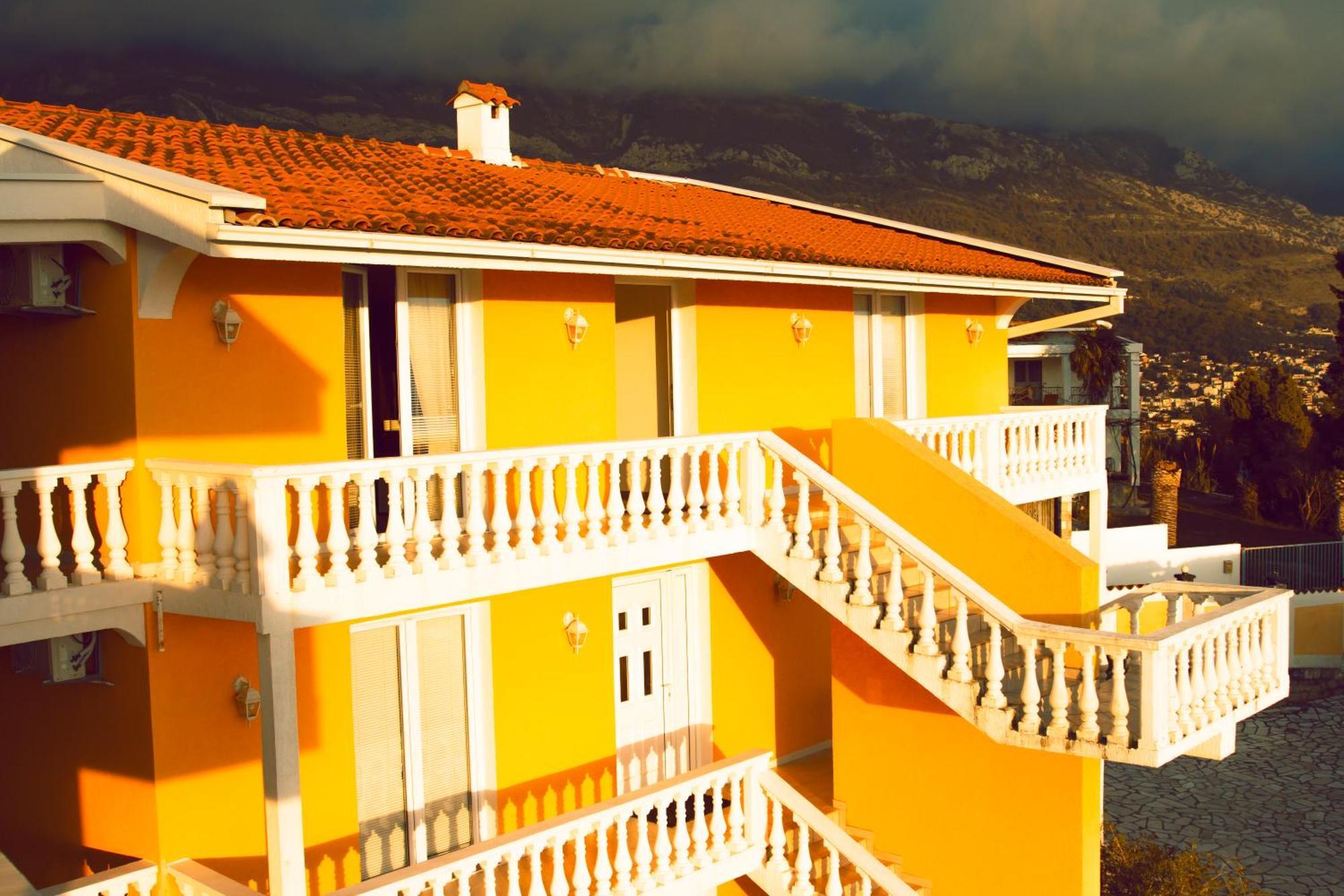 Snezna Kraljica Apartamento Sutomore Exterior foto