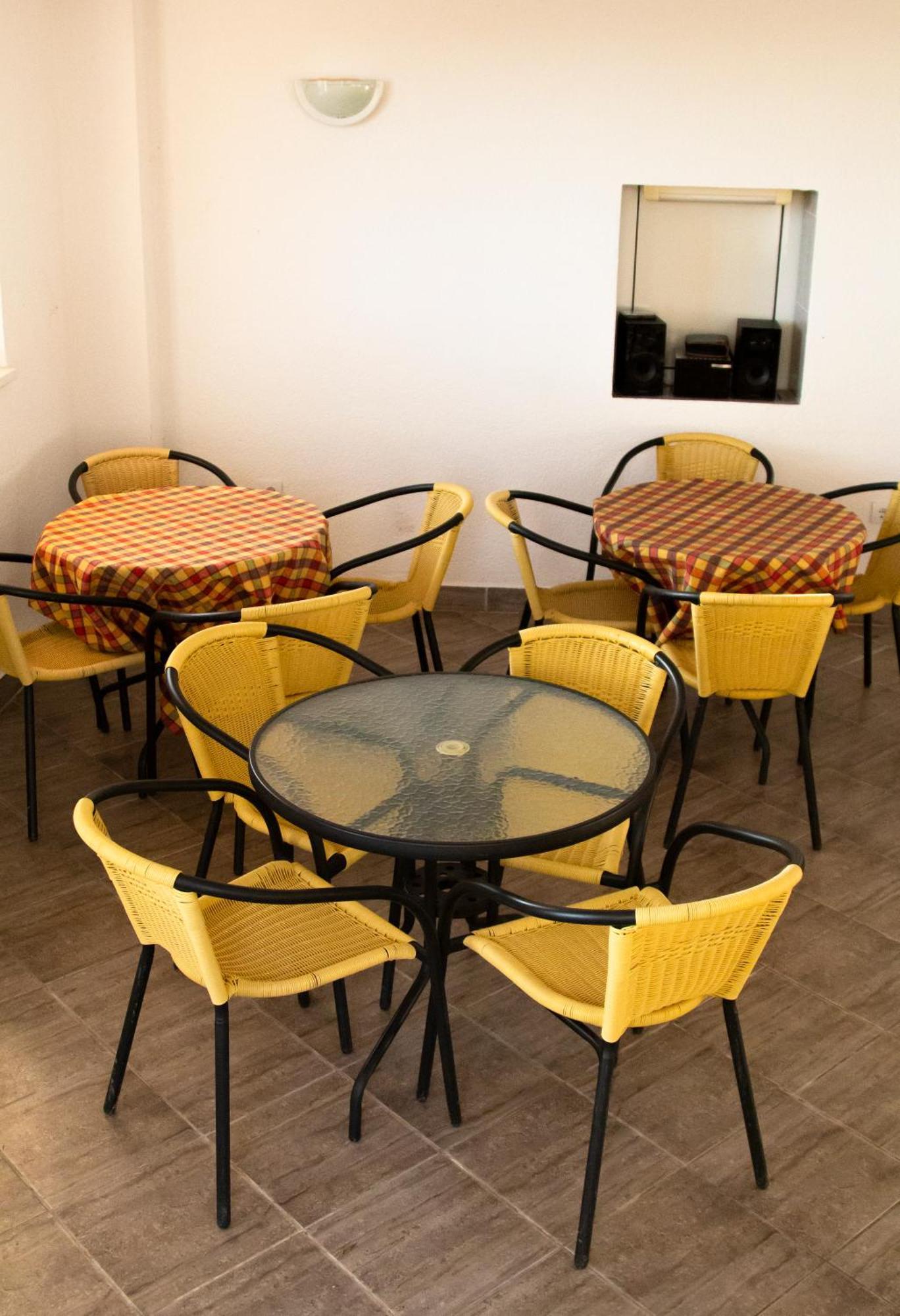 Snezna Kraljica Apartamento Sutomore Exterior foto